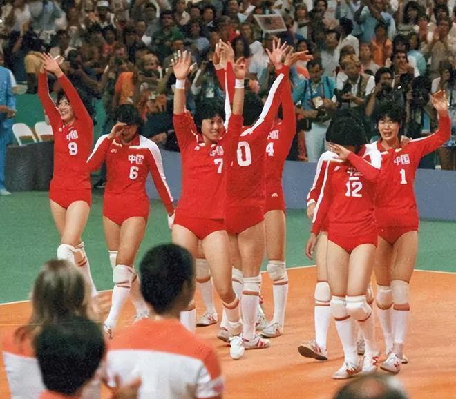 坛的4个国产运动鞋看谁还在跟风？新利娱乐曾被吹上天如今却跌落神(图5)