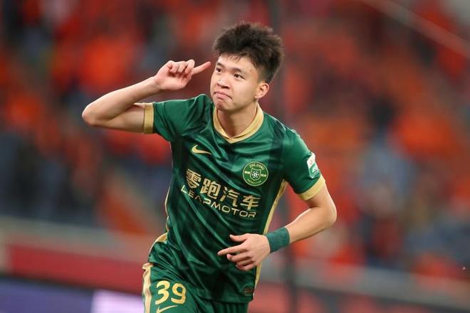 +离家远没转会费隐形开支曝光王钰栋留洋几率降低！工资低(图2)