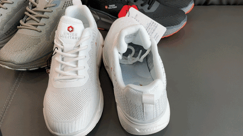 动鞋推荐!性价比绝了户外通勤两不误!踢走班味放肆去野春夏户外宝藏情侣运(图5) 动鞋推荐!性价比绝了户外通勤两不误!踢走班味放肆去野春夏户外宝藏情侣运(图5)