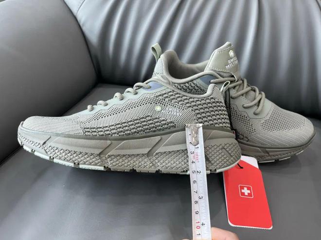 动鞋推荐!性价比绝了户外通勤两不误!踢走班味放肆去野春夏户外宝藏情侣运(图22) 动鞋推荐!性价比绝了户外通勤两不误!踢走班味放肆去野春夏户外宝藏情侣运(图22)