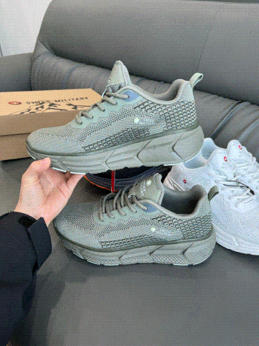 动鞋推荐!性价比绝了户外通勤两不误!踢走班味放肆去野春夏户外宝藏情侣运(图31) 动鞋推荐!性价比绝了户外通勤两不误!踢走班味放肆去野春夏户外宝藏情侣运(图31)